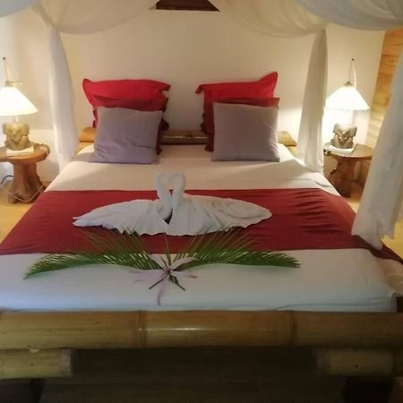 Bungalow Atypique Ti Bambou A 500M De La Plage Сен-Ан Екстериор снимка