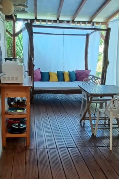 Bungalow Atypique Ti Bambou A 500M De La Plage Сен-Ан Екстериор снимка