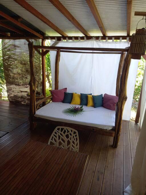 Bungalow Atypique Ti Bambou A 500M De La Plage Сен-Ан Екстериор снимка