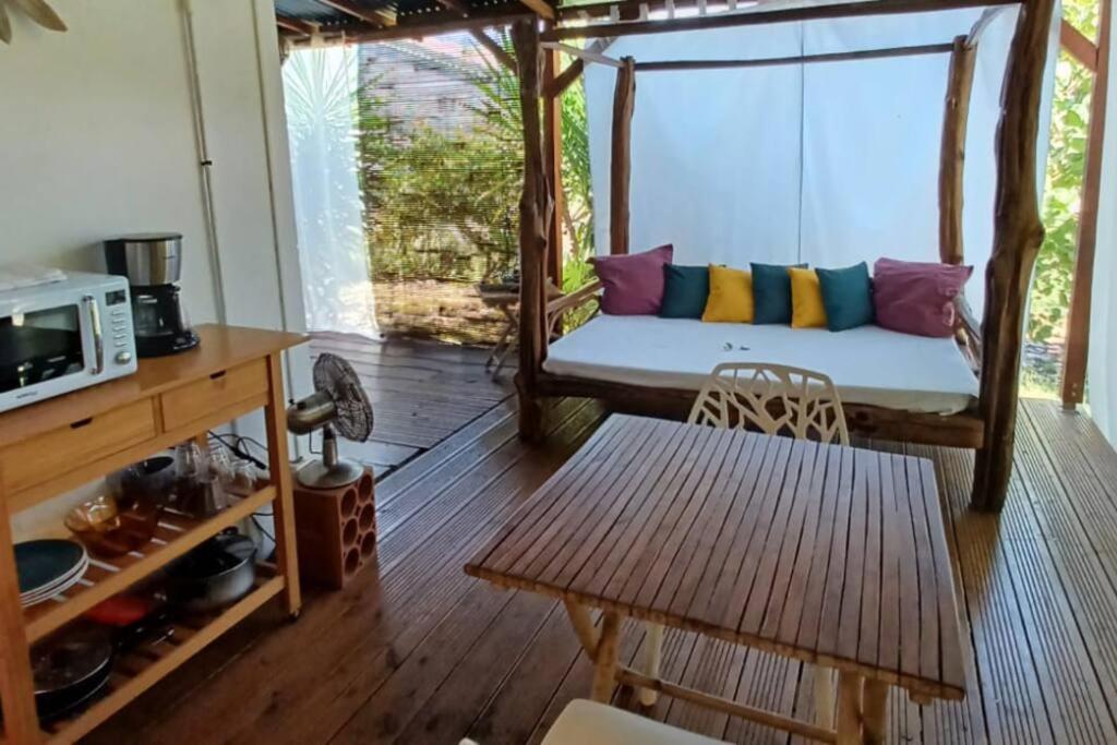 Bungalow Atypique Ti Bambou A 500M De La Plage Сен-Ан Екстериор снимка