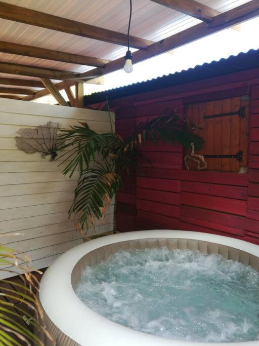 Bungalow Atypique Ti Bambou A 500M De La Plage Сен-Ан Екстериор снимка